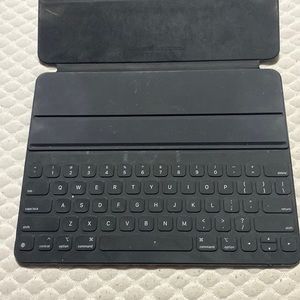 iPad Pro 12.9 inch Smart Keyboard Case